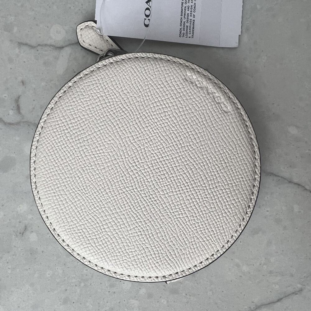 NWT Coach Round Circular Coin Case With Halloween Skull CW935 Silver / Chalk - Picture 3 of 4